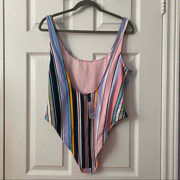 Forever 21 Swimsuit - Picture 2 of 3